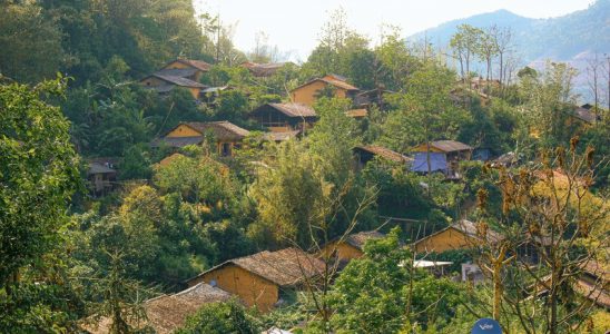 Làng cổ Thiên Hương